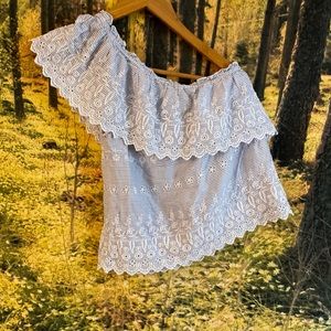 SALE💕NWOT American Eagle Oufitters one shoulder top